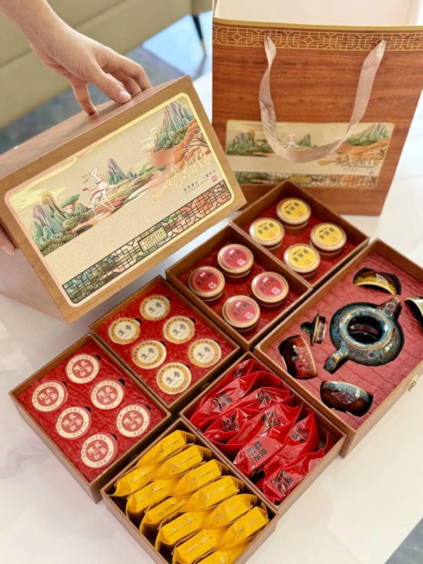 炒股配资问配资 【强韵一路相伴六大茗茶礼盒】128元1套！高端茶礼，精美礼盒，送礼体面大气！